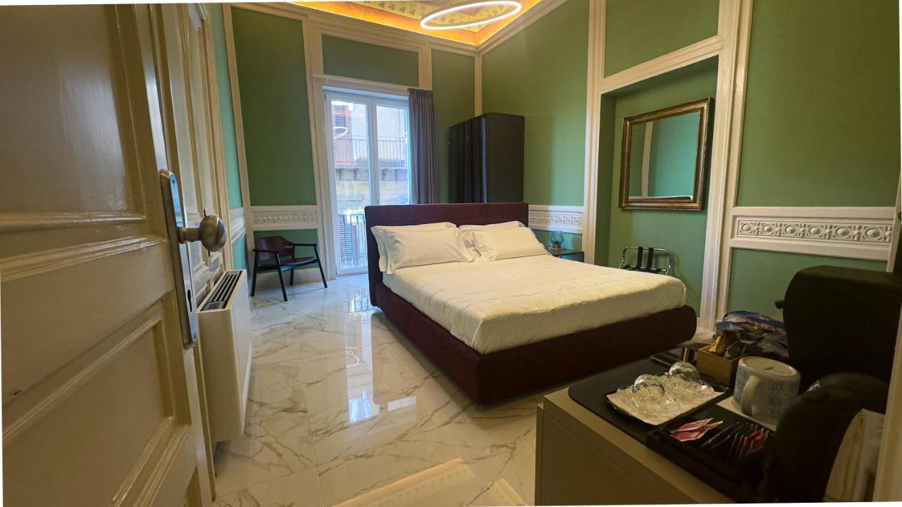 Palazzo Maqueda Hotel ปาแลร์โม ภายนอก รูปภาพ