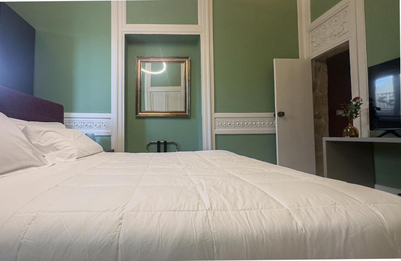 Palazzo Maqueda Hotel ปาแลร์โม ภายนอก รูปภาพ