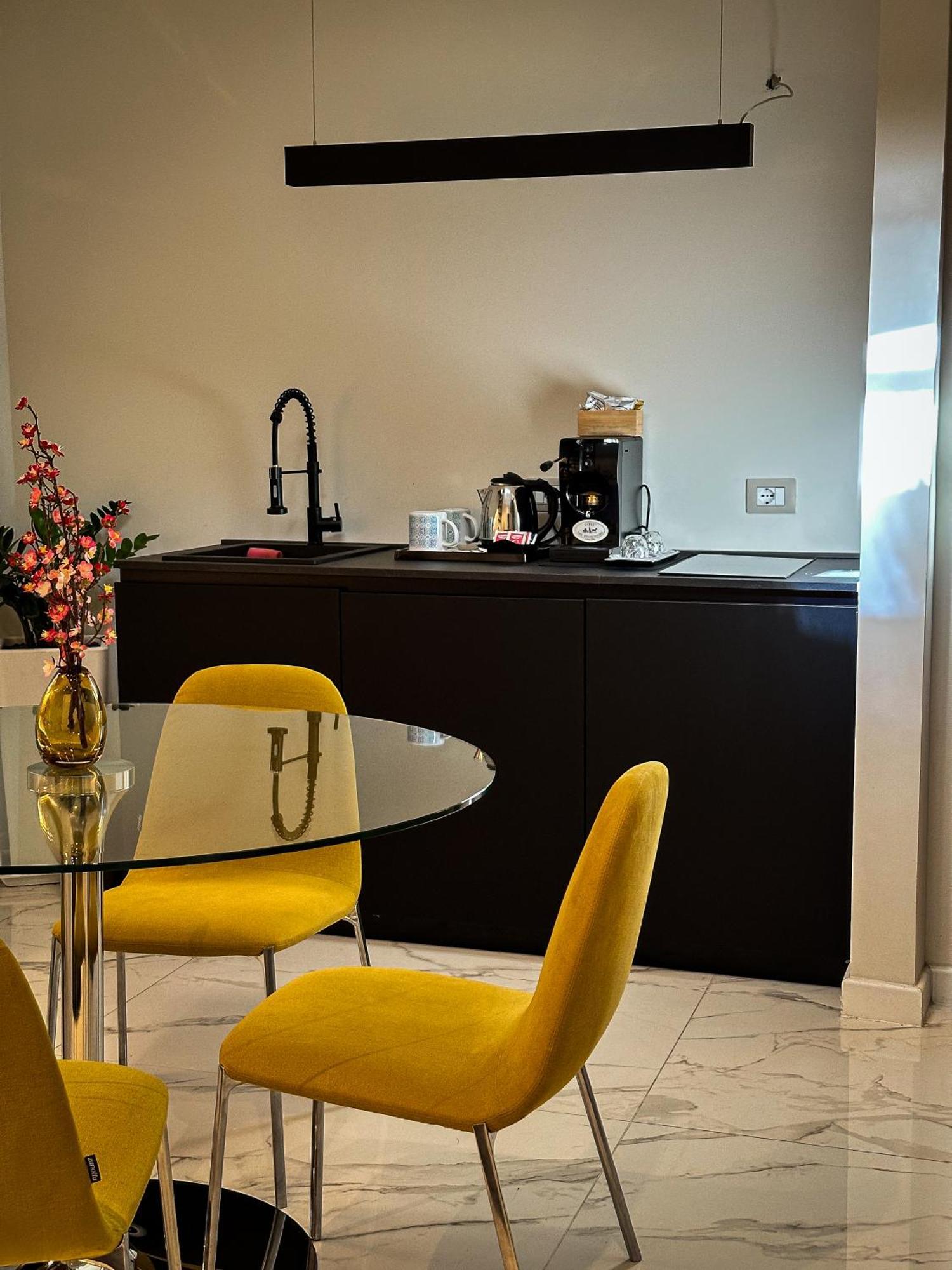 Palazzo Maqueda Hotel ปาแลร์โม ภายนอก รูปภาพ